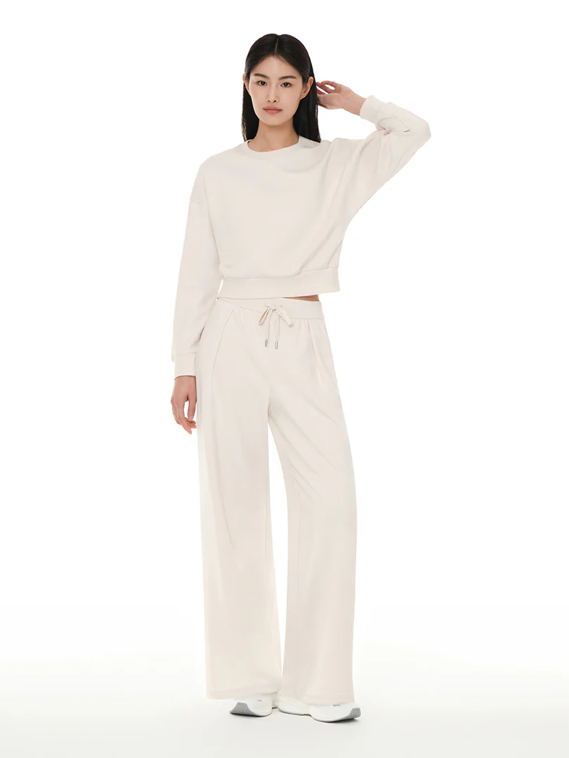 Mildmooth Oversized Fit Cropped Sweatshirt - Image 4